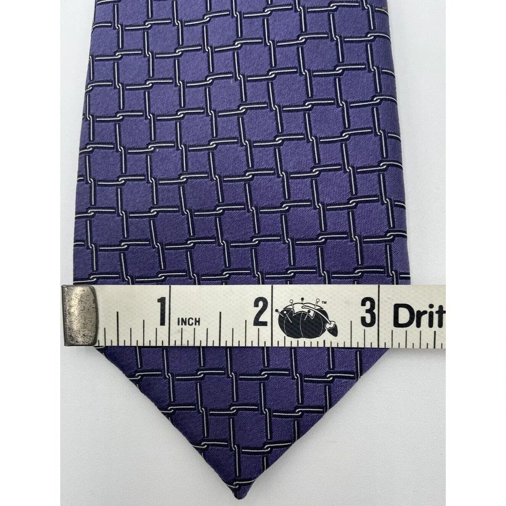 ERMENEGILDO ZEGNA Men's Tie 100% Silk ITALY Luxury Chainlink Purple White 63